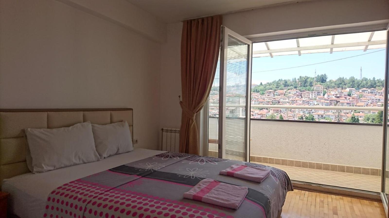Apartman Edina Ochryda Zewnętrze zdjęcie
